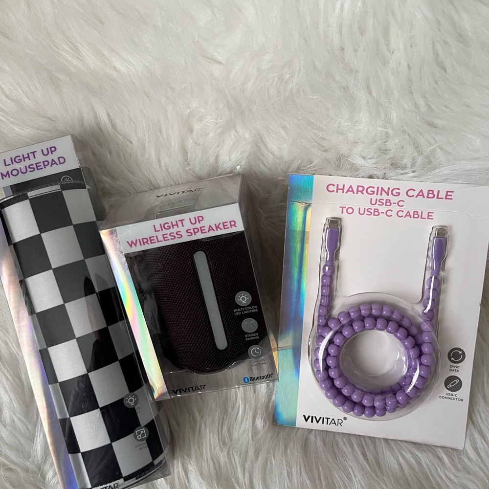 3 pcs Set. Light up mousepad, Light up wireless speaker and charging Cable